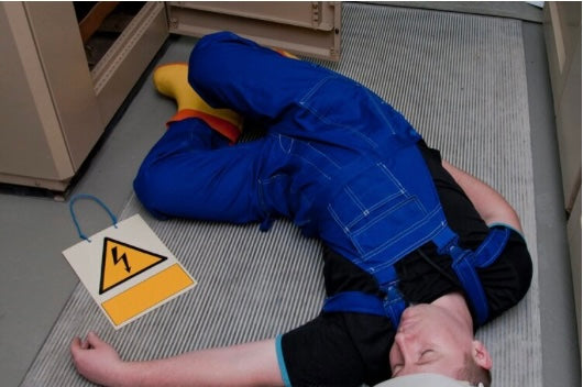 Course Set - UETDRRF004 - Perform rescue from a live LV panel & HLTAID009 - Provide cardiopulmonary resuscitation ($140 GST Free)